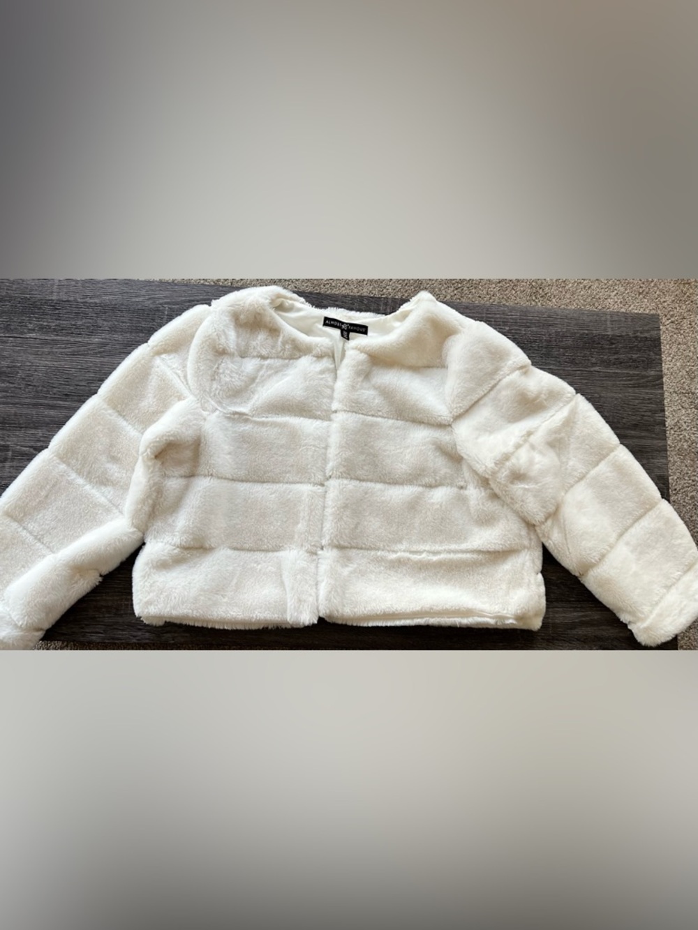 Almost Famous White Faux Fur Plus Size Coat Jacket | Size 3X
